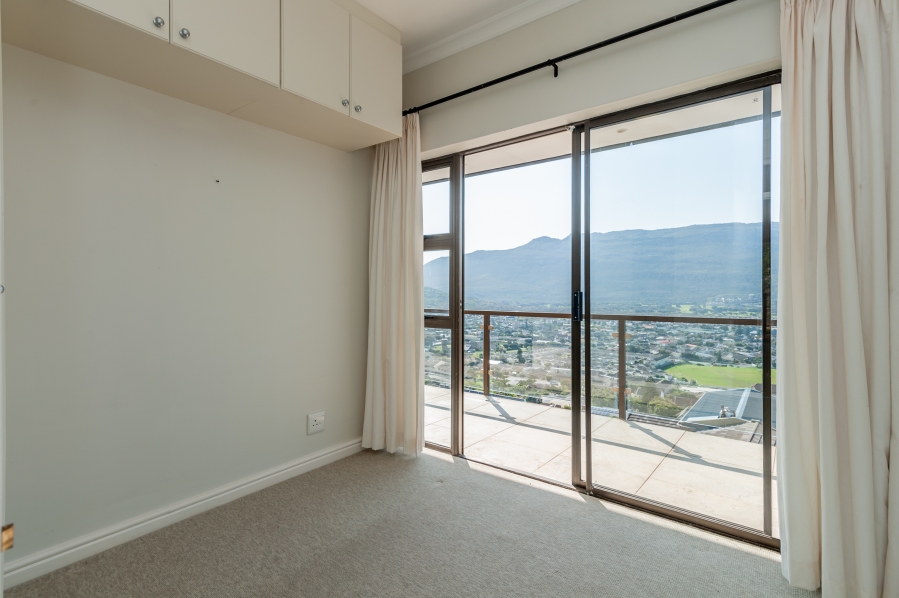 4 Bedroom Property for Sale in Fish Hoek Western Cape